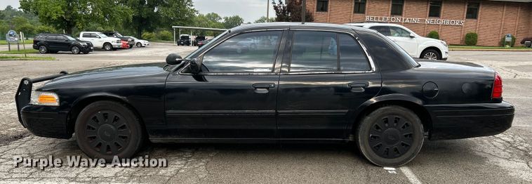 image for item OK9753 2010 Ford Crown Victoria Police Interceptor