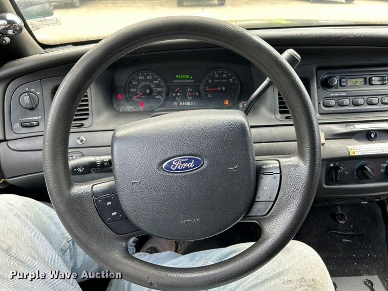 image for item OK9753 2010 Ford Crown Victoria Police Interceptor