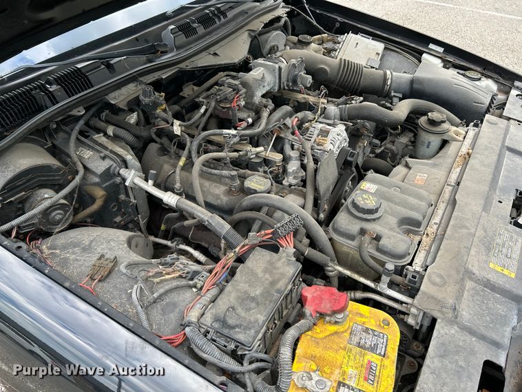 image for item OK9753 2010 Ford Crown Victoria Police Interceptor