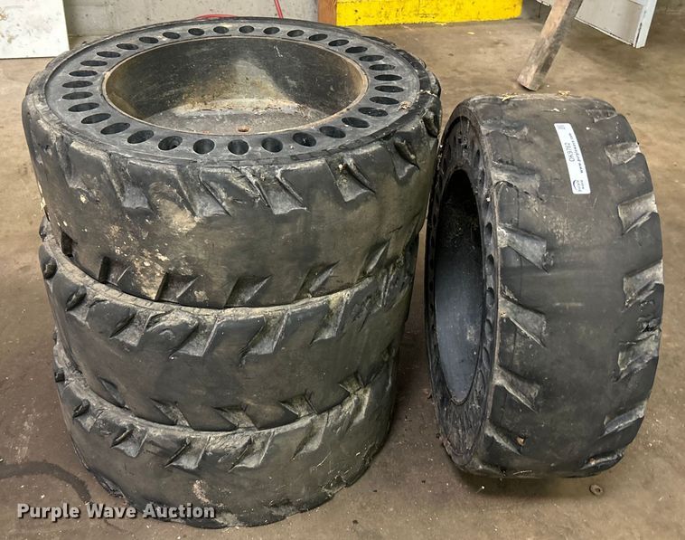 image for item OK9762 (4) 31x6x10/10-16.5 MITL skid steer tires