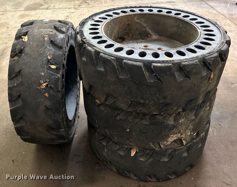 image for item OK9762 (4) 31x6x10/10-16.5 MITL skid steer tires