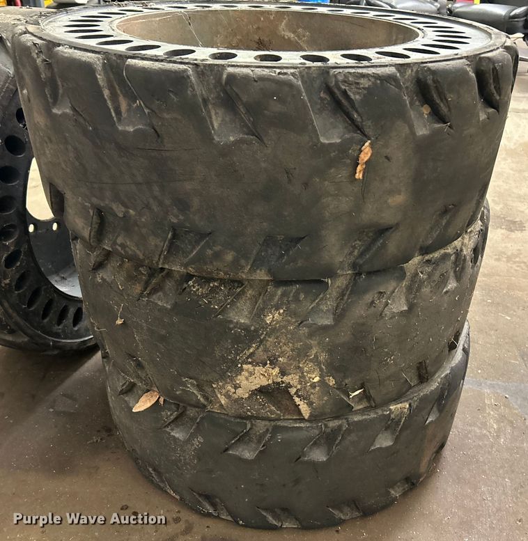 image for item OK9762 (4) 31x6x10/10-16.5 MITL skid steer tires