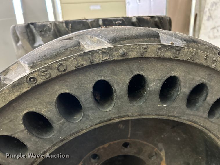 image for item OK9762 (4) 31x6x10/10-16.5 MITL skid steer tires