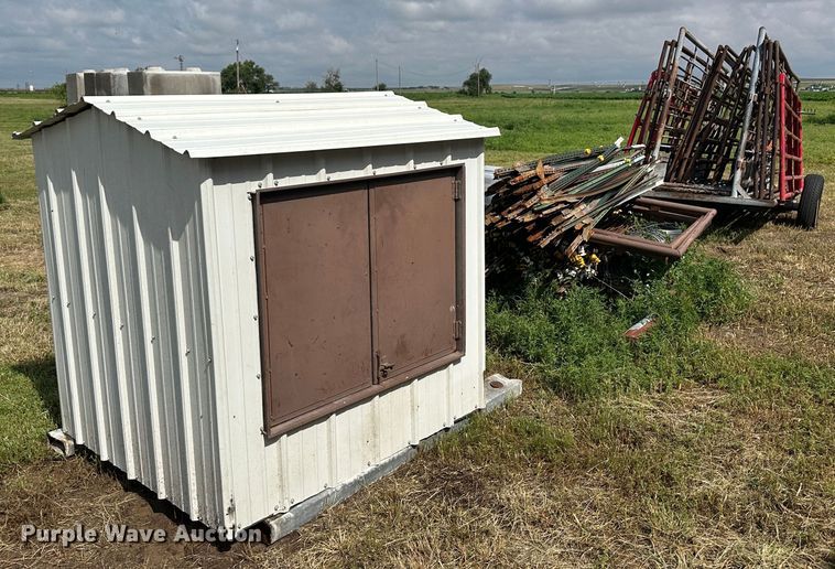 image for item DH1799 Livestock equipment