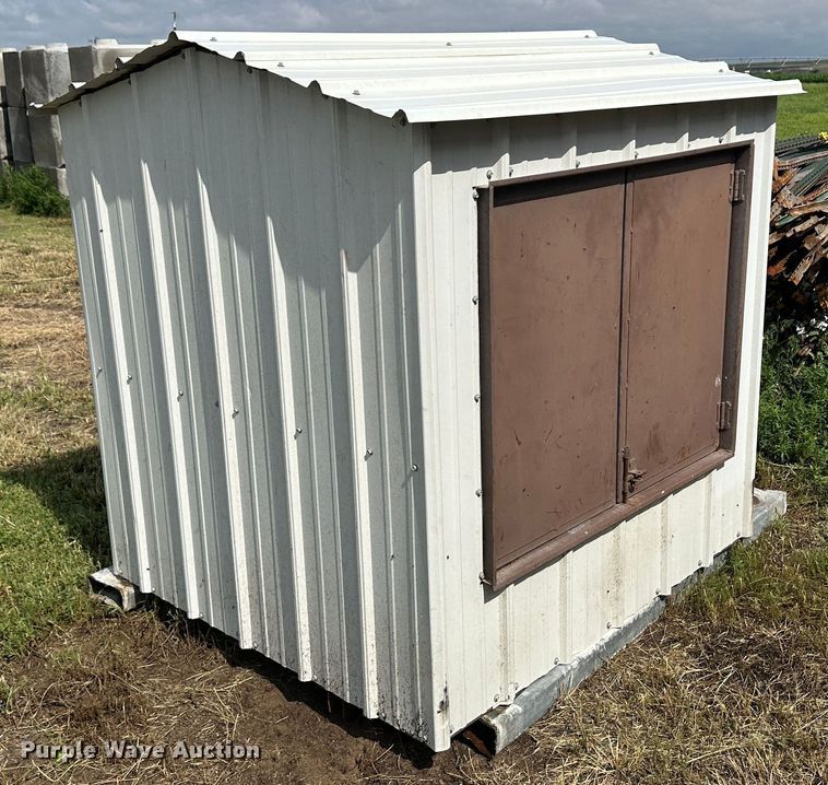 image for item DH1799 Livestock equipment