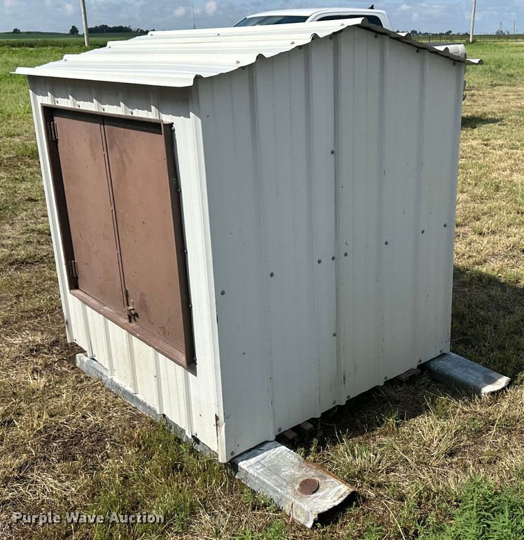image for item DH1799 Livestock equipment