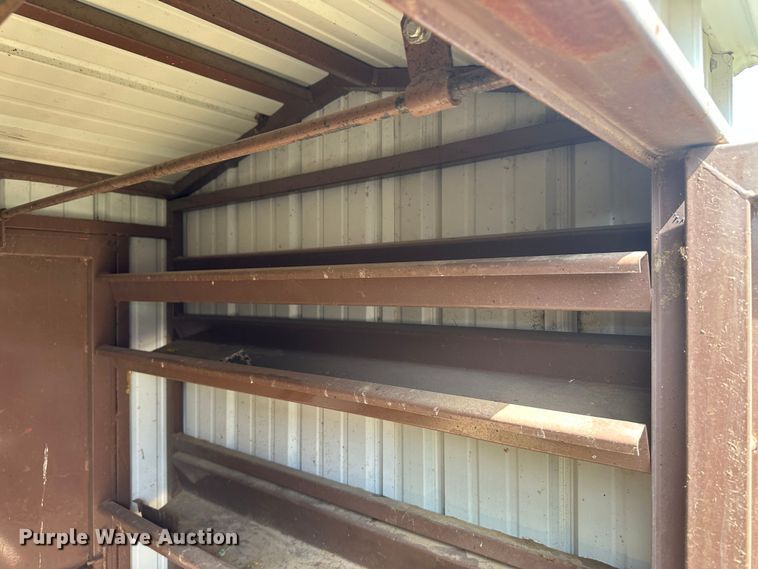 image for item DH1799 Livestock equipment