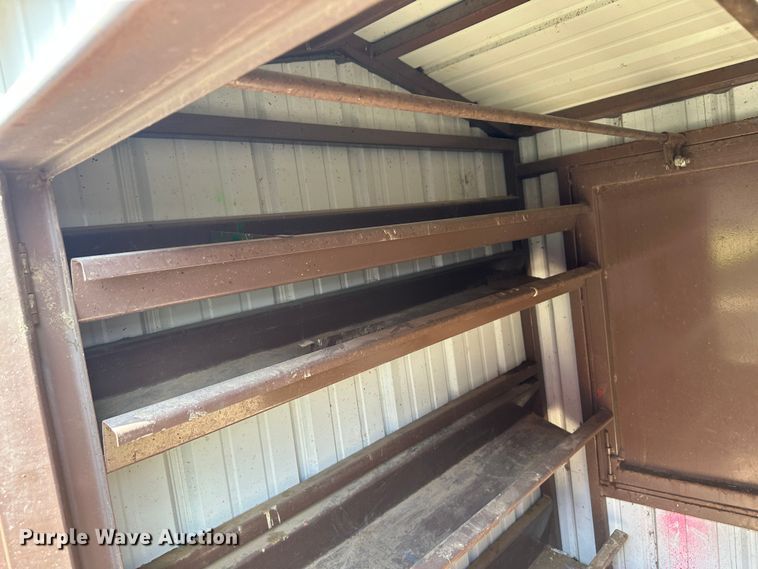 image for item DH1799 Livestock equipment