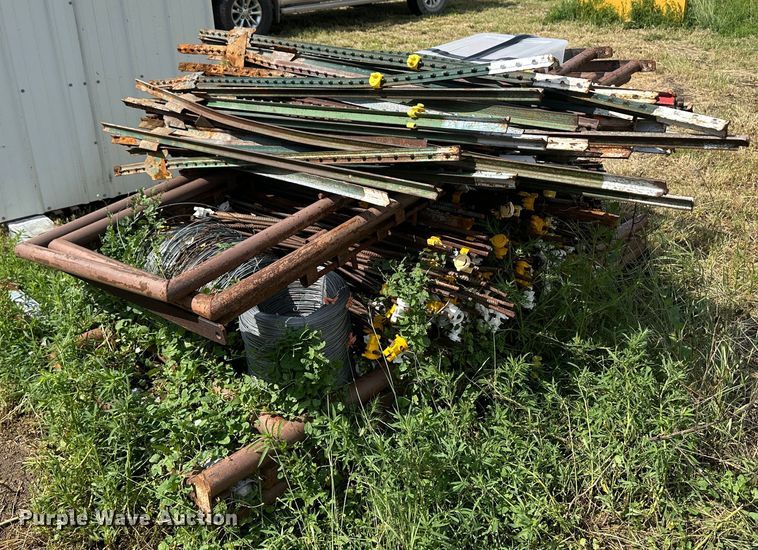 image for item DH1799 Livestock equipment