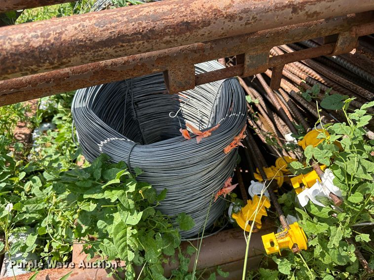 image for item DH1799 Livestock equipment