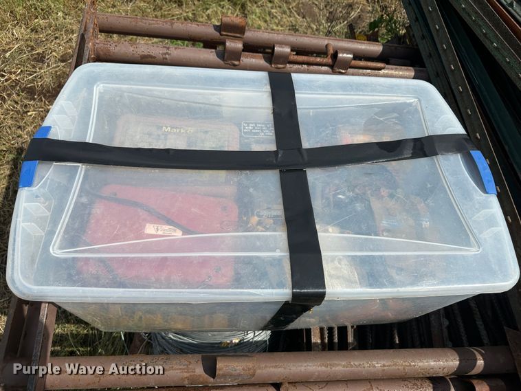 image for item DH1799 Livestock equipment