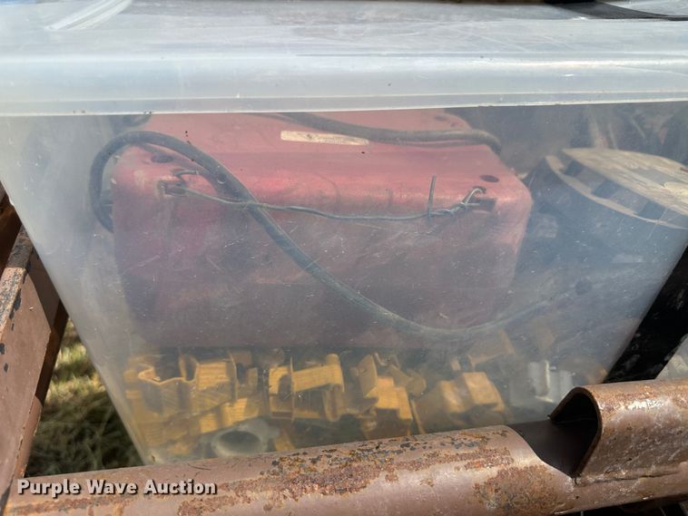 image for item DH1799 Livestock equipment