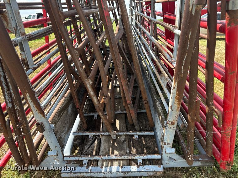 image for item DH1799 Livestock equipment