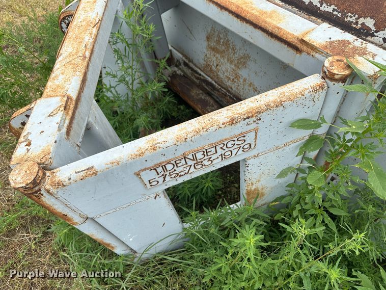 image for item DH1800 Fair 848A  snow blower