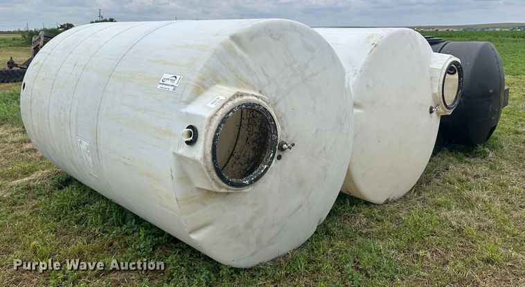 image for item DH1802 (3) poly tanks