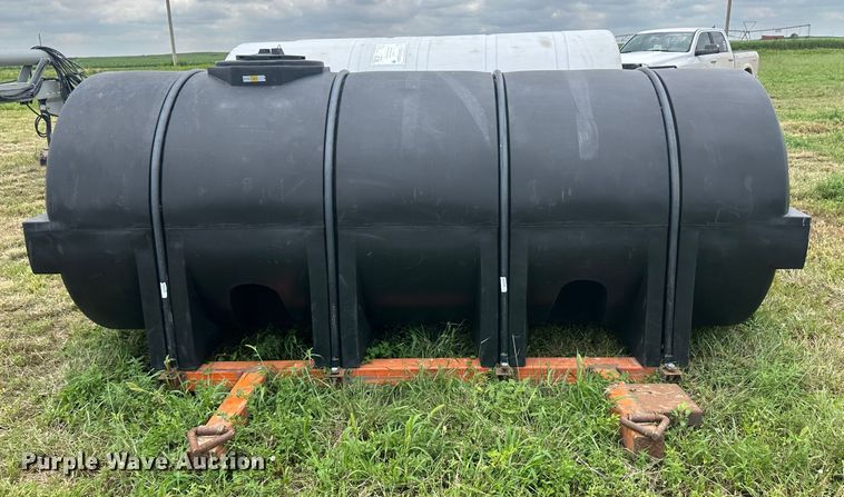 image for item DH1802 (3) poly tanks