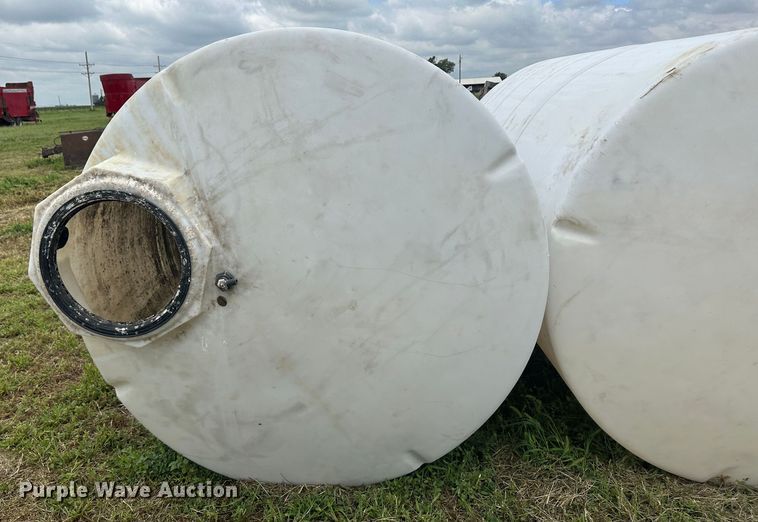 image for item DH1802 (3) poly tanks