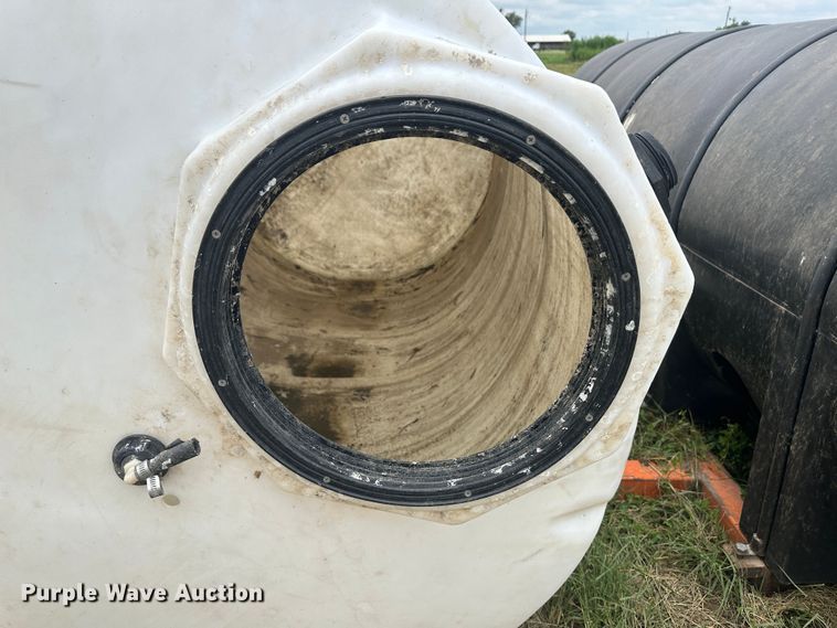 image for item DH1802 (3) poly tanks