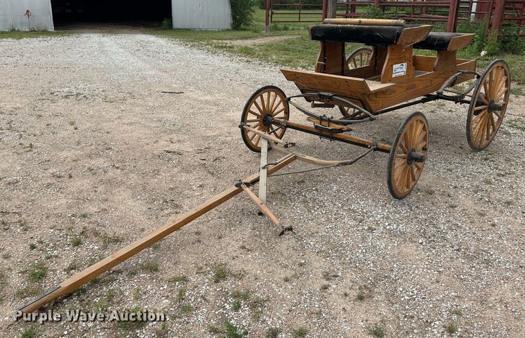 image for item DH1803 Horse drawn carriage