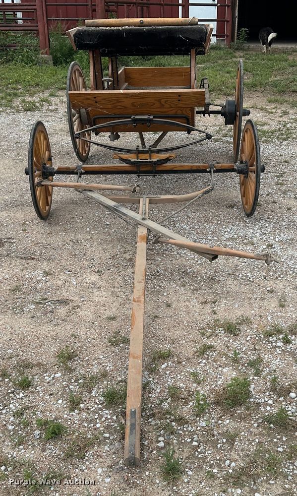 image for item DH1803 Horse drawn carriage