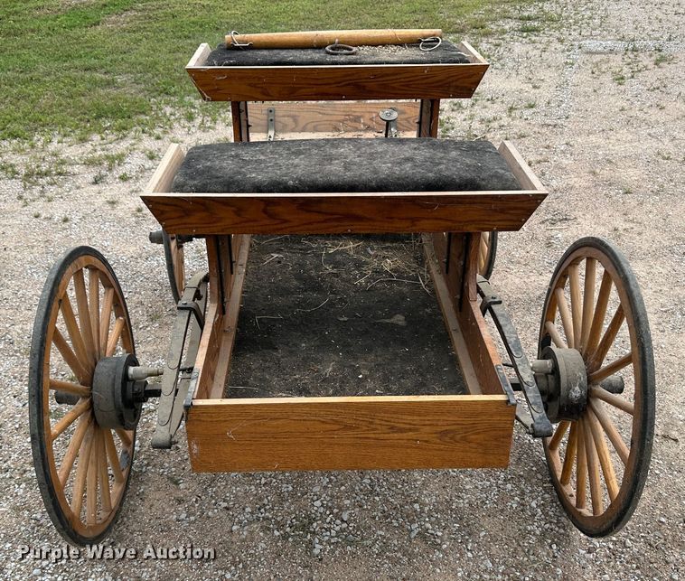 image for item DH1803 Horse drawn carriage