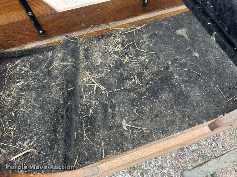 image for item DH1803 Horse drawn carriage