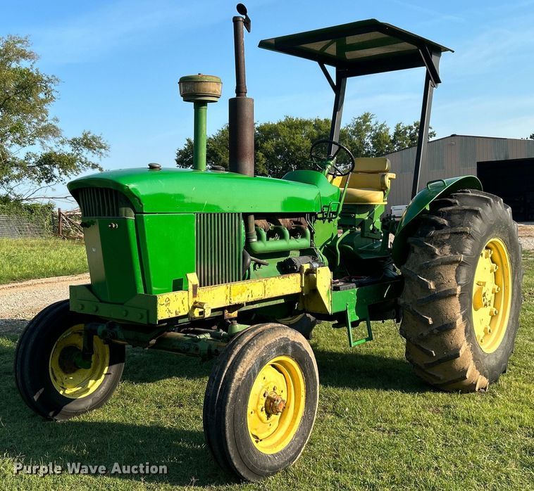 image for item DI7917 John Deere 4010  tractor