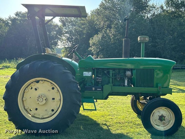 image for item DI7917 John Deere 4010  tractor