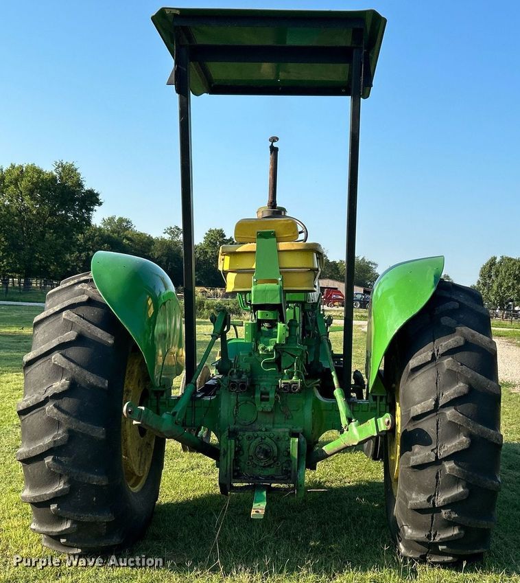 image for item DI7917 John Deere 4010  tractor