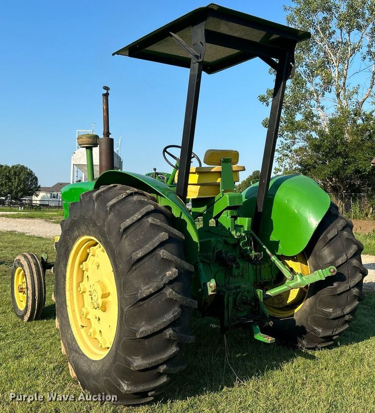 image for item DI7917 John Deere 4010  tractor
