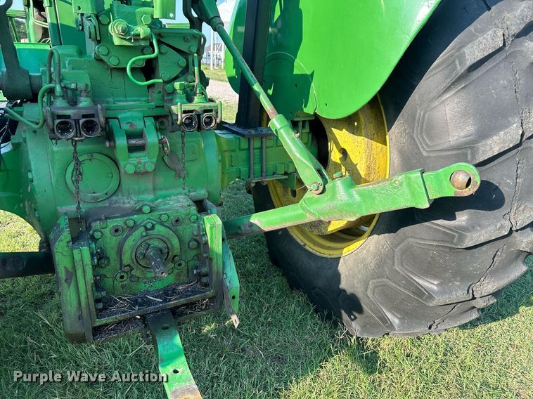 image for item DI7917 John Deere 4010  tractor