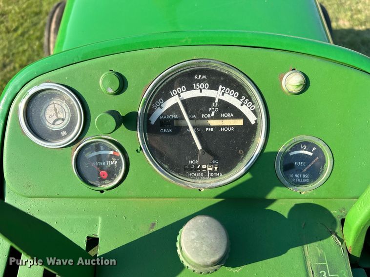 image for item DI7917 John Deere 4010  tractor