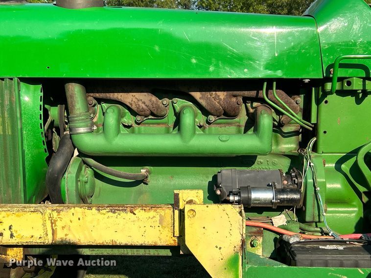image for item DI7917 John Deere 4010  tractor
