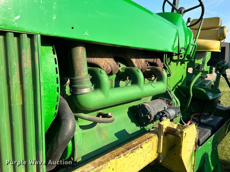 image for item DI7917 John Deere 4010  tractor