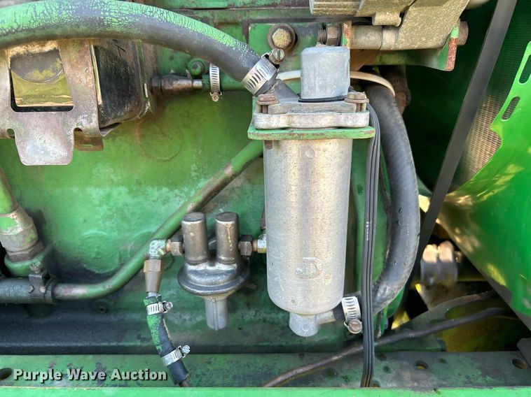 image for item DI7917 John Deere 4010  tractor