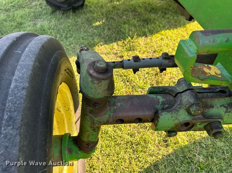 image for item DI7917 John Deere 4010  tractor