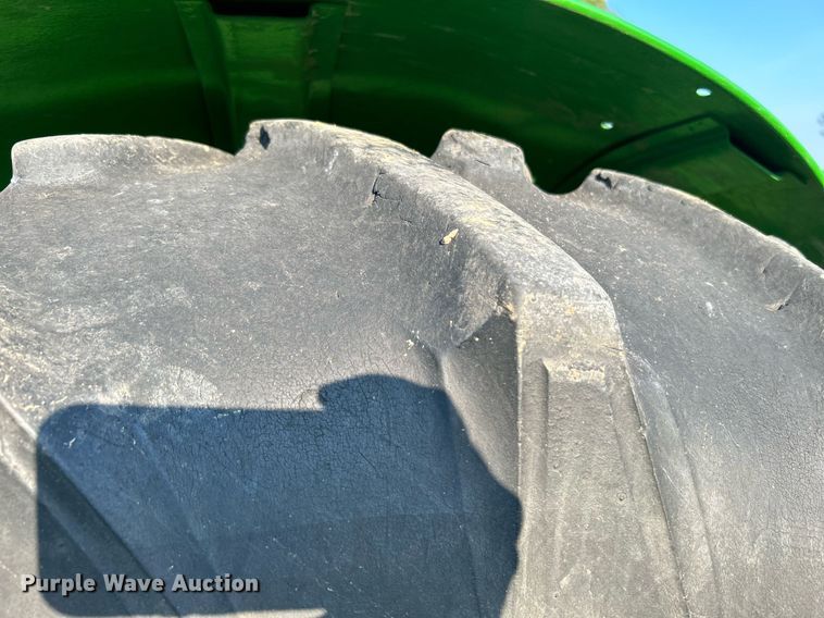 image for item DI7917 John Deere 4010  tractor