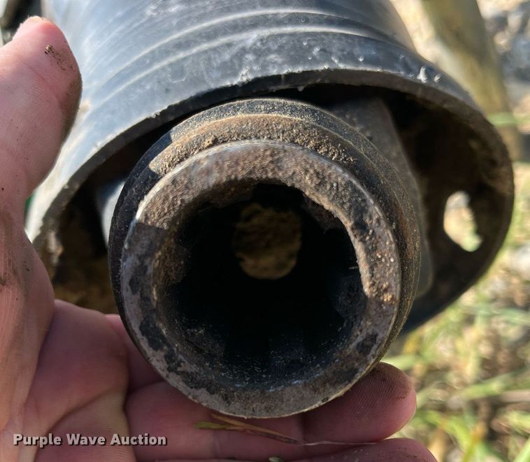 image for item DM1994 2011 John Deere 468 Mega Wide Plus  round baler