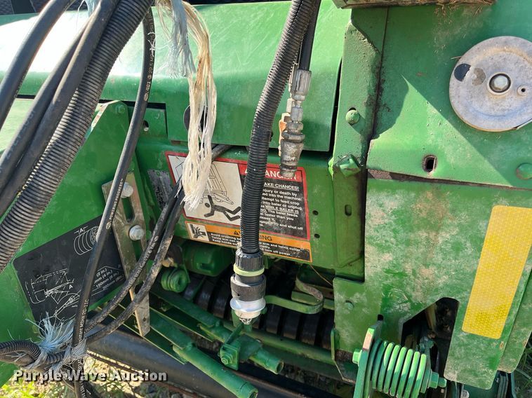 image for item DM1994 2011 John Deere 468 Mega Wide Plus  round baler