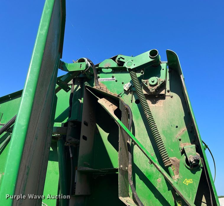 image for item DM1994 2011 John Deere 468 Mega Wide Plus  round baler