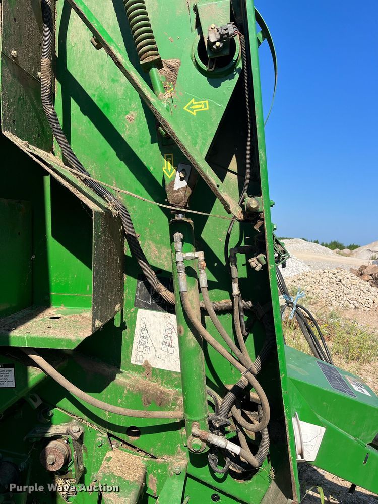image for item DM1994 2011 John Deere 468 Mega Wide Plus  round baler