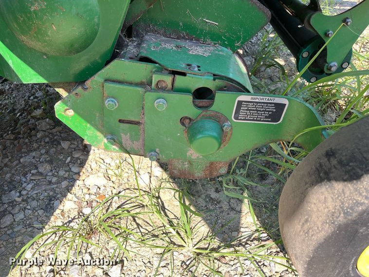 image for item DM1994 2011 John Deere 468 Mega Wide Plus  round baler