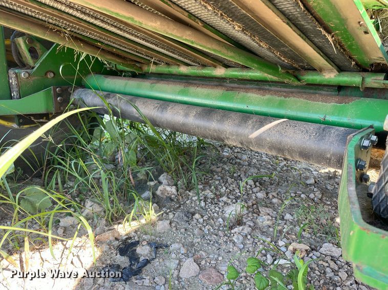 image for item DM1994 2011 John Deere 468 Mega Wide Plus  round baler