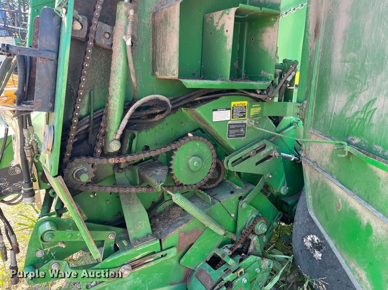 image for item DM1994 2011 John Deere 468 Mega Wide Plus  round baler