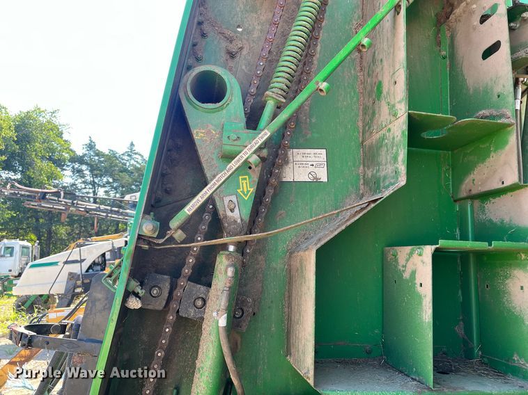image for item DM1994 2011 John Deere 468 Mega Wide Plus  round baler