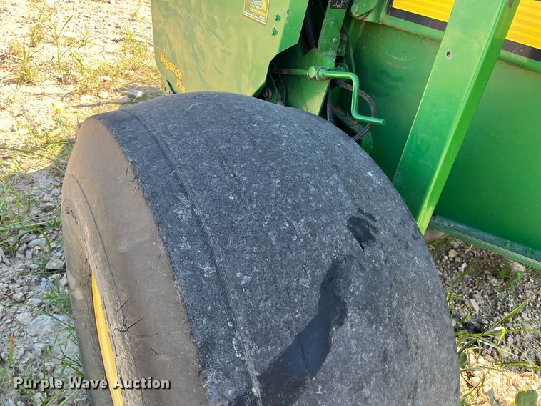 image for item DM1994 2011 John Deere 468 Mega Wide Plus  round baler
