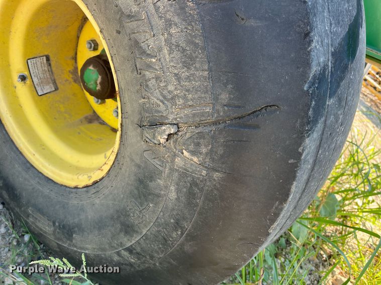 image for item DM1994 2011 John Deere 468 Mega Wide Plus  round baler