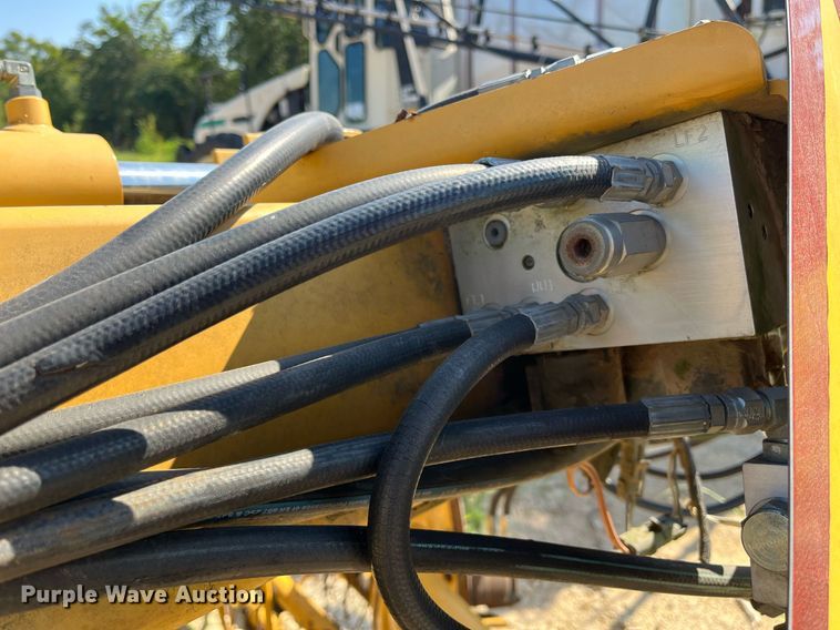 image for item DM1995 Vermeer R2800  hay rake