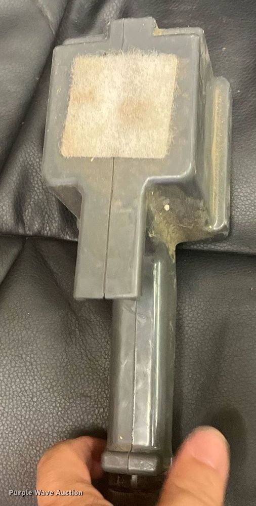 image for item DM1995 Vermeer R2800  hay rake