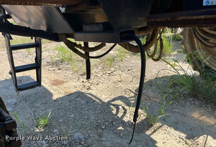 image for item DM1996 Willmar Ranger 7200  sprayer